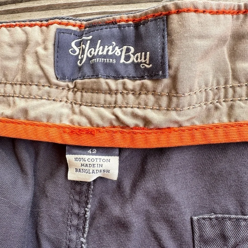 St. John's Bay Cargo Shorts Gray and Tan size 42